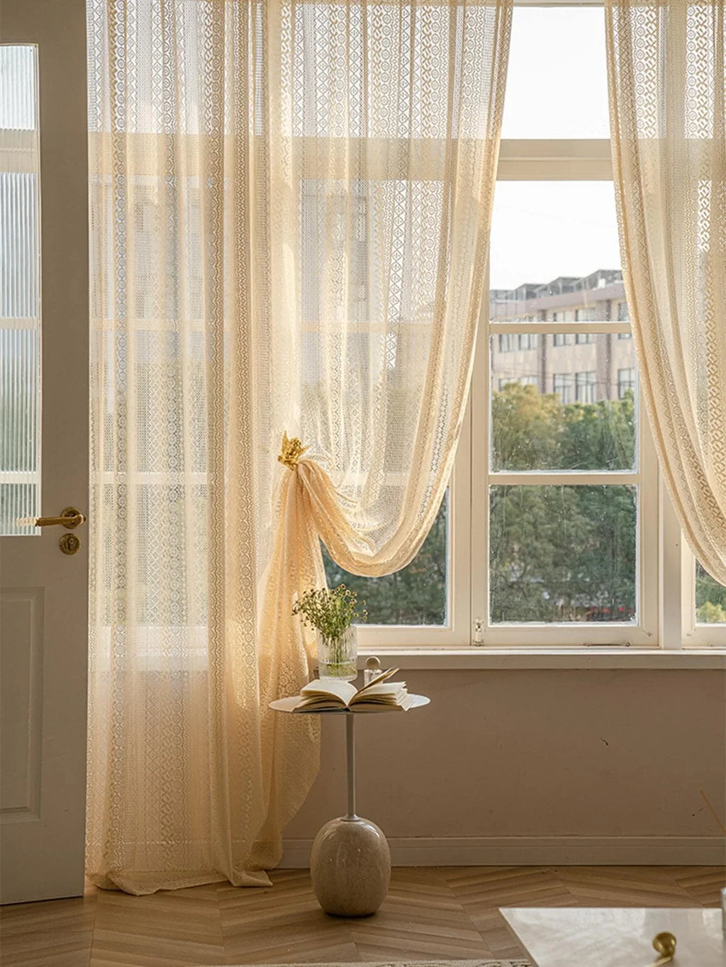 Voilage bohème beige à motifs géométriques